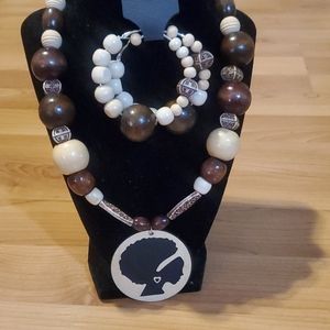 Necklace and earring set